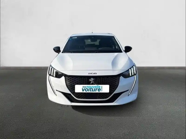 Peugeot 208 puretech 100 s&amp;s eat8 — photo 2