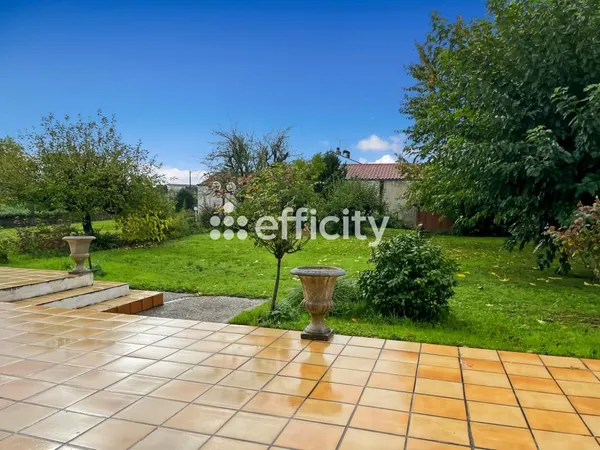 Maison Vente Saintes 5p 150m² 297000€