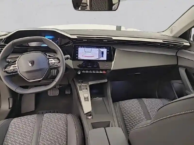 Peugeot 308 sw hybrid 145 e-dcs6 — photo 8