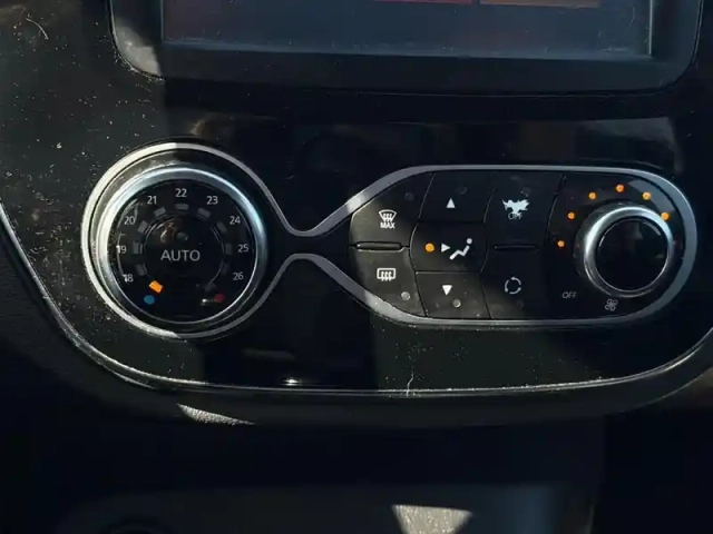 Renault Captur 0.9 tce 90ch energy intens — photo 15