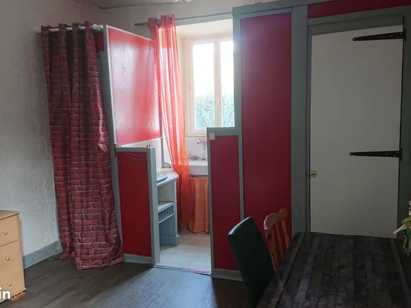 Logement appartement location studio meublé étudiant