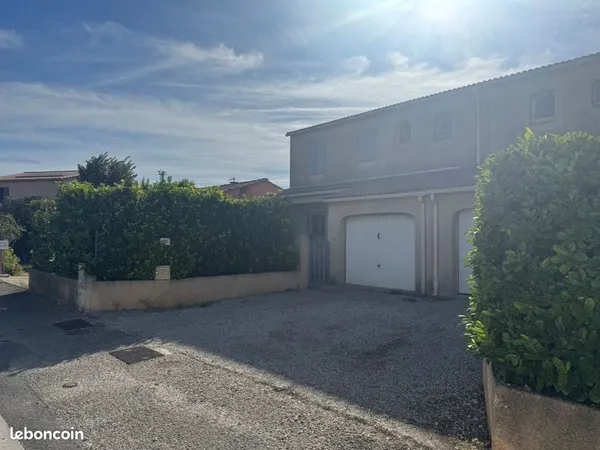 Maison familiale de 92 m² avec jardin, garage et 3 chambres + bureau - Althen-des-Paluds