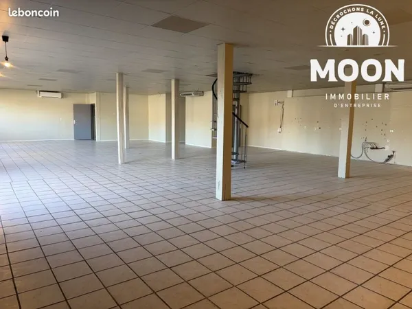Local 250 m² Albi