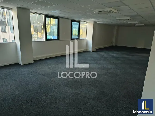 Bureaux 279 m²