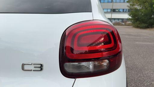 Citroen C3 1.2 PURETECH 82 - Shine – 2017 – 51154 km – Essence – Boîte Manuelle — photo 1