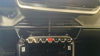 Peugeot 2008 1.2 PureTech 130ch S&S GT EAT8 — photo 26