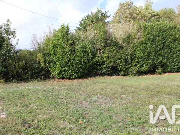 Terrain 443 m²