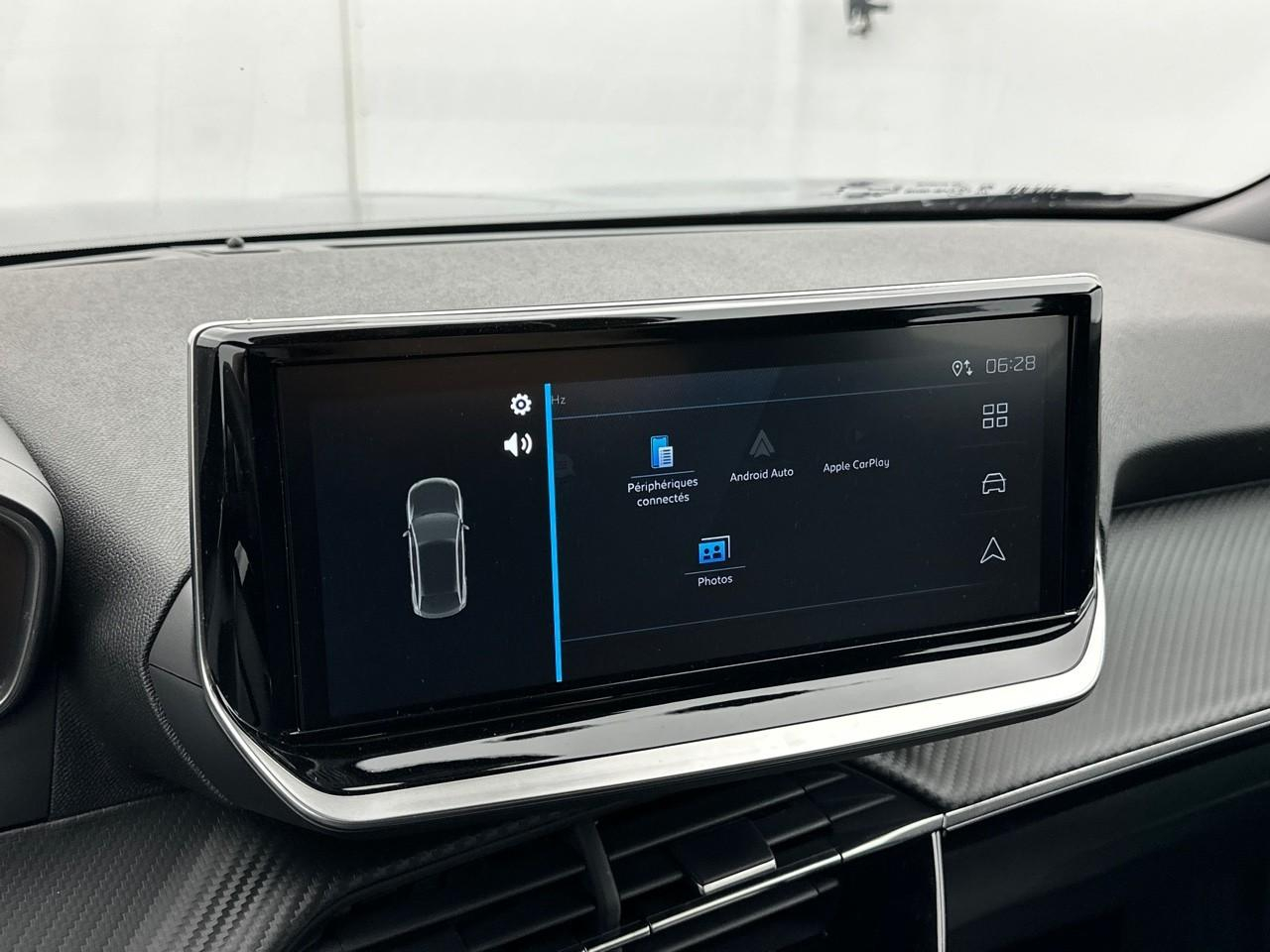 Peugeot 2008 hybrid 145 e-dcs6 style — photo 25