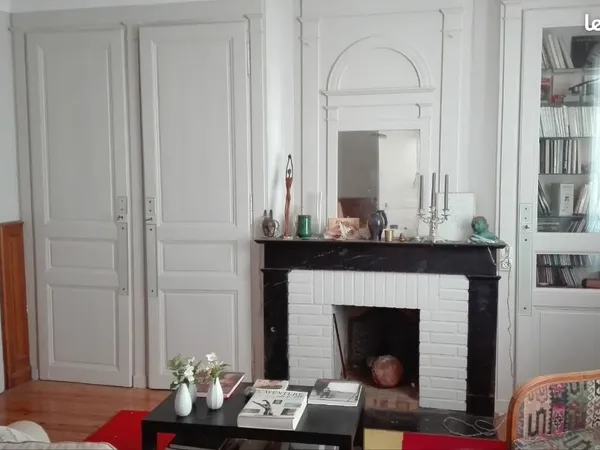 LE MANS - Élégante mancelle de charme de 90 m2 avec cachet préservé, terrasse et jardin plein sud, à