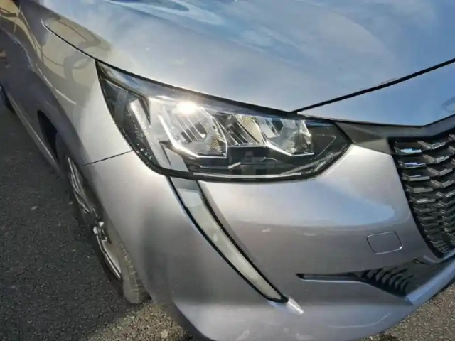 Peugeot 208 puretech 75 s&amp;s bvm5 — photo 56