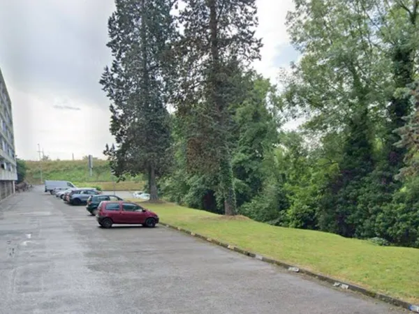 Parking 12 m²