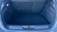 Peugeot 308 1.5 BlueHDi 130ch S&S Allure EAT8 — photo 14