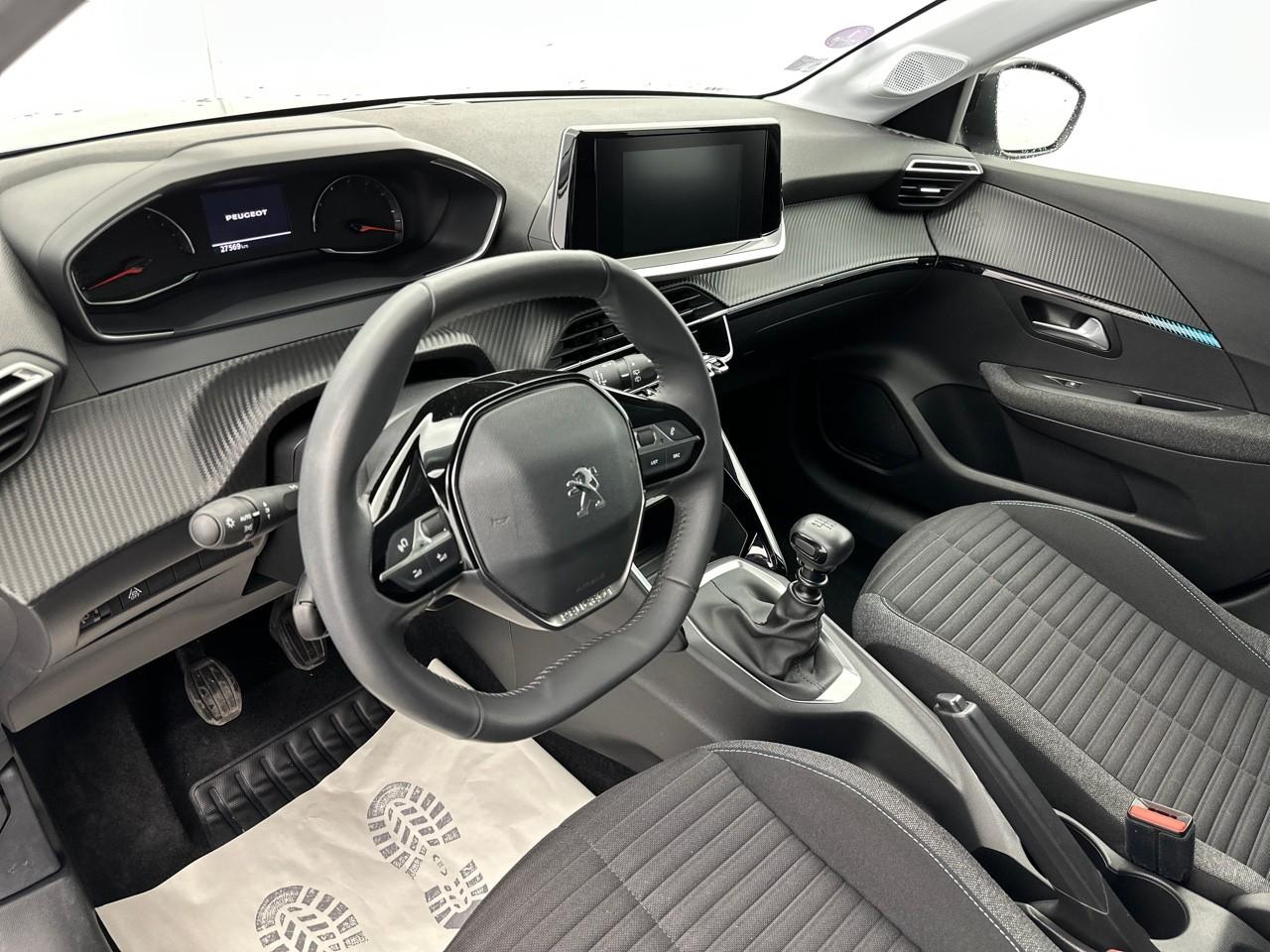 Peugeot 208 puretech 100 s&s bvm6 style — photo 8