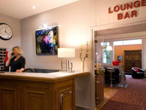 Murs et fonds hôtel bureau à vendre à St Etienne