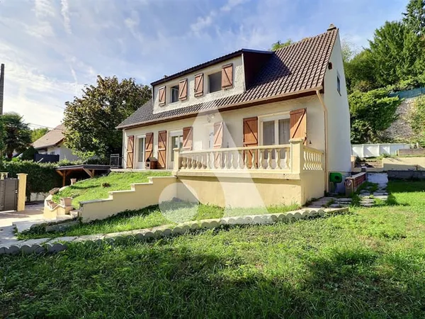 Maison familiale avec 6 chambres et jardin à Pontoise