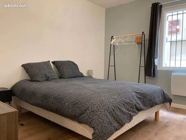 Grand appartement t2 meublé - bastide