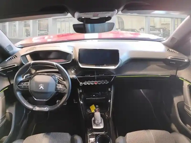Peugeot 2008 puretech 130 s&amp;s eat8 gt — photo 10