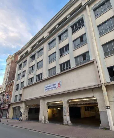 Parking ultra centre gardé 24/24