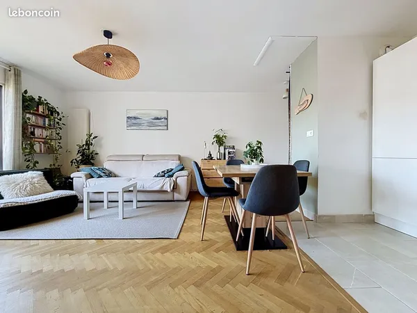 Appartement de standing T2 - 47.02 m² avec terrasse - Suresnes (Résidence Sisley) - Cave / Parking