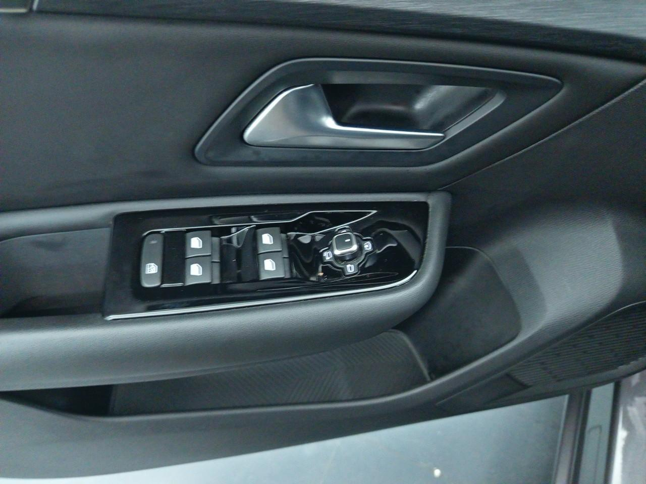 Citroën C5 X hybride rechargeable 225 s&s e-eat8 shine — photo 27