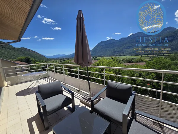 Voreppe appartement 86 m2 dernier étage
