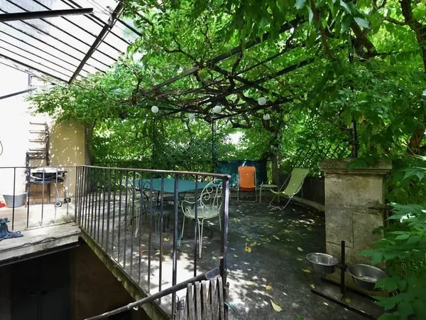 Charmante maison de village avec terrasse et jardin