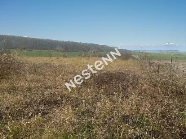 Prouvais - Terrain à bâtir - 784m²