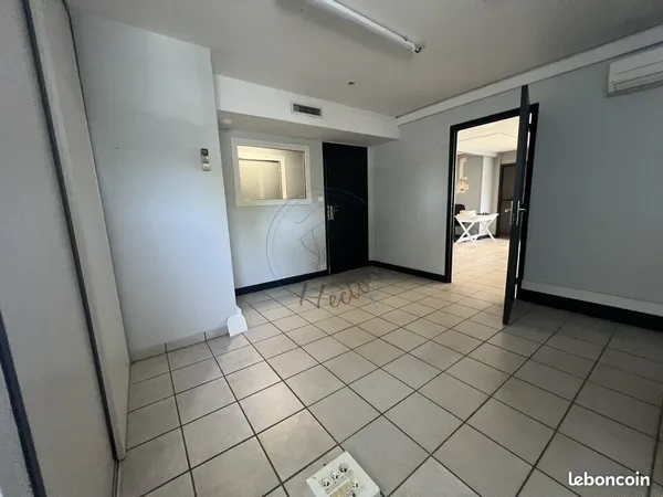 BUREAUX 190 m² BRIVE-LA-GAILLARDE