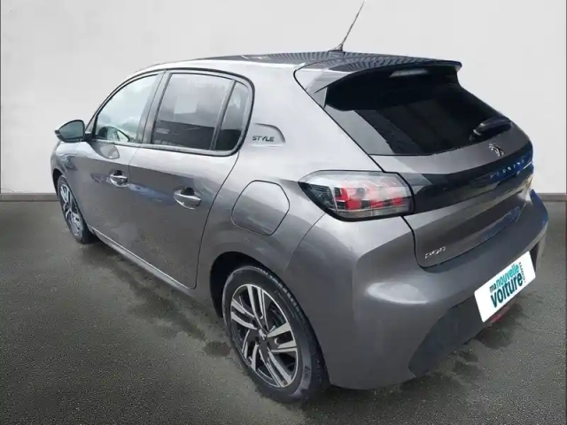 Peugeot 208 puretech 75 s&amp;s bvm5 — photo 7