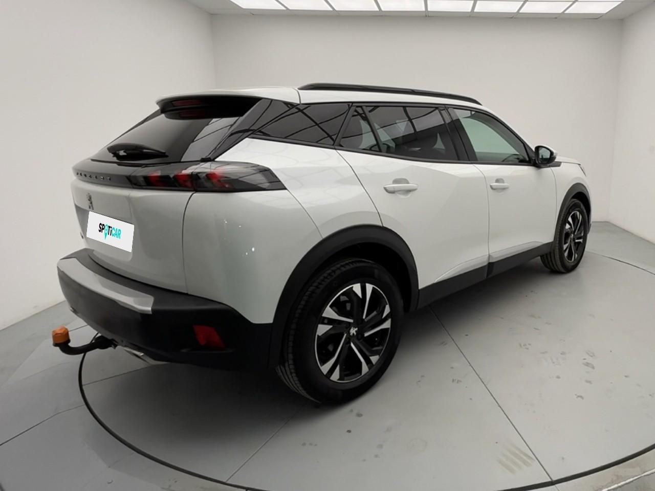 Peugeot 2008 puretech 130 s&s bvm6 allure — photo 5