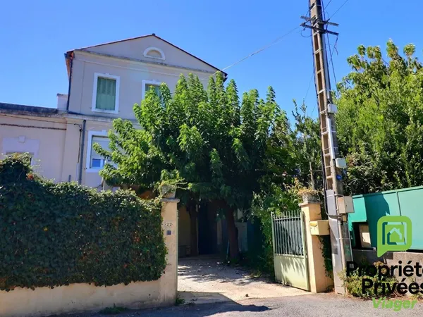 VIAGER OCCUPE - Maison de ville de caractère avec jardin et dépendances ? Alès