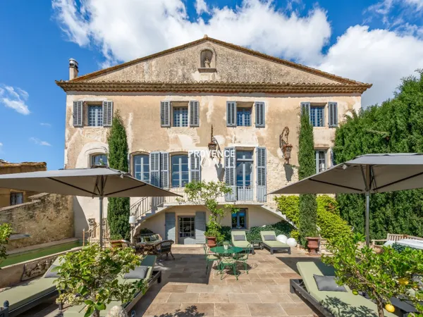 Propriété 13 pièces 390 m²