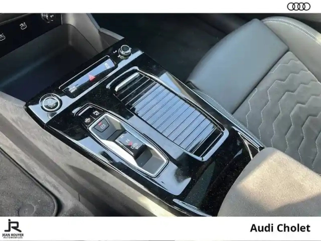 Audi A6 e-tron avant performance 367 ch 100 kwh — photo 17