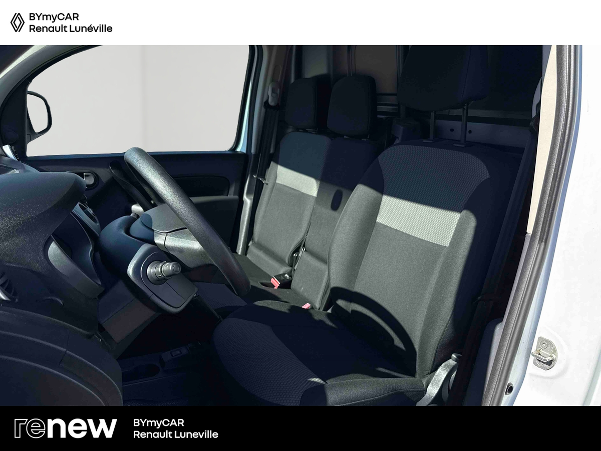 Renault KANGOO EXPRESS DCI 90 E6 EDC — photo 11