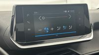 Peugeot 208 1.2 PureTech 100ch S&S Style — photo 13