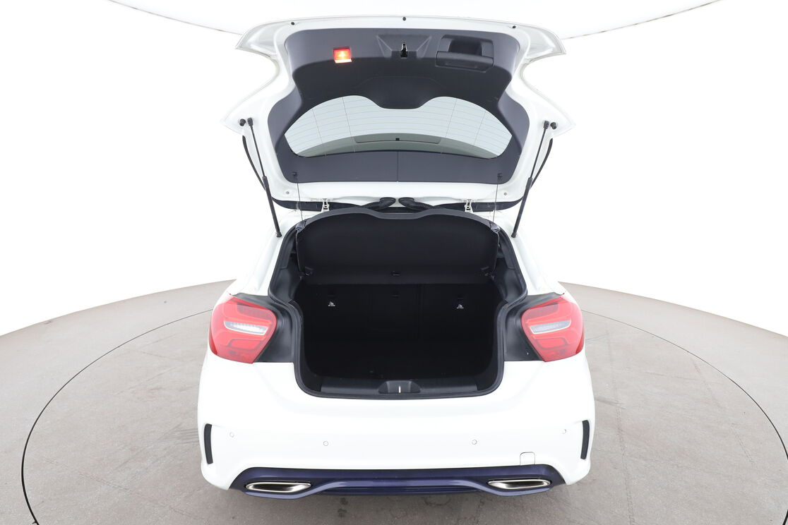 Mercedes-Benz Classe A 180 Fascination — photo 15