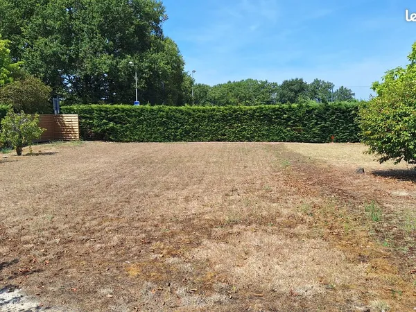 Fontcouverte - Terrain Constructible - 678 m2