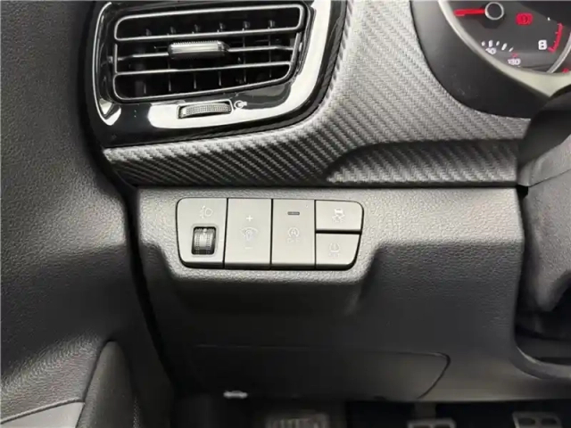 Kia Stonic 1.0 t-gdi 120 ch mhev ibvm6 — photo 90