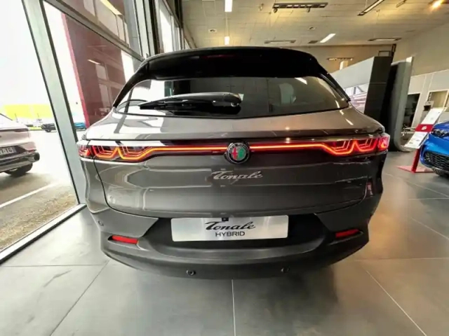 Alfa Romeo Tonale 1.3 phev 190ch sprint at6 e-q4 — photo 5
