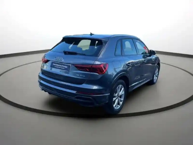 Audi Q3 35 tfsi 150ch s line s tronic 7 — photo 7