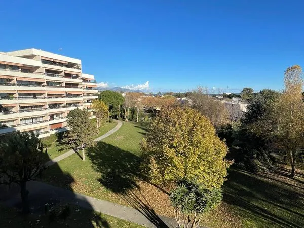 Villeneuve-loubet - 3 pièces meublé 75 m² - terrasses - cave - résidence avec tennis