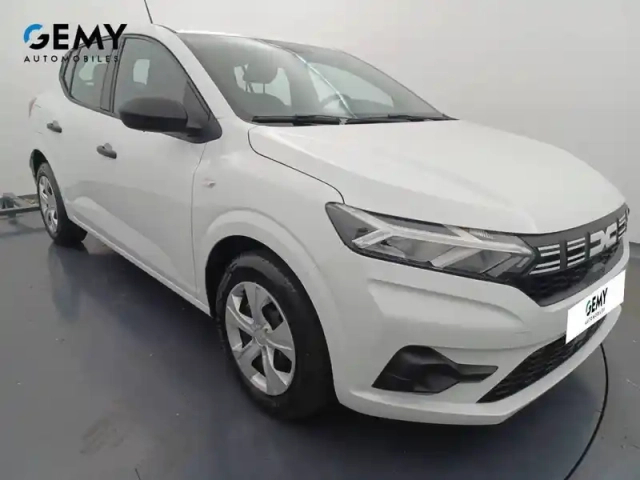 Dacia Sandero sce 65 — photo 21