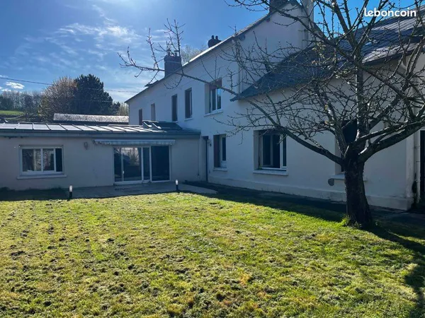 Maison familiale 150 m² - 3 chambres - Jardin sans vis-à-vis - Grand garage - 219 900