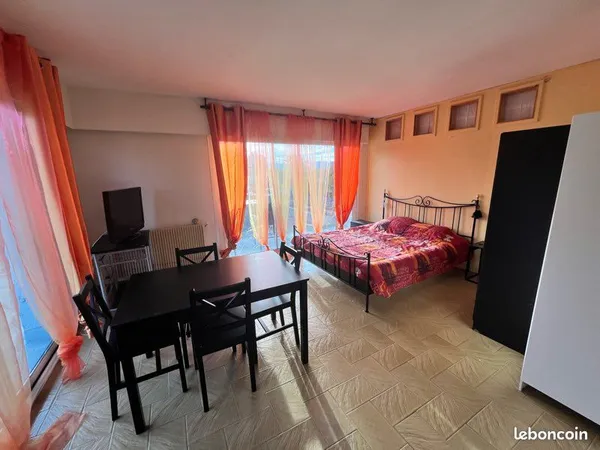 🏡 BELLE CHAMBRE À LOUER EN COLOCATION POUR 1 personne - SCIEZ