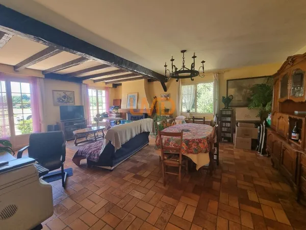 très belle maison sur les chemins de Compostelle