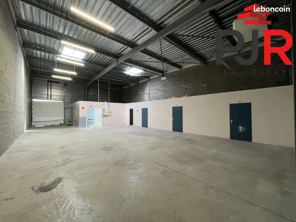 Local 240 m² Fléville-devant-Nancy
