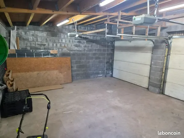Stationnement Location Wattrelos 90€