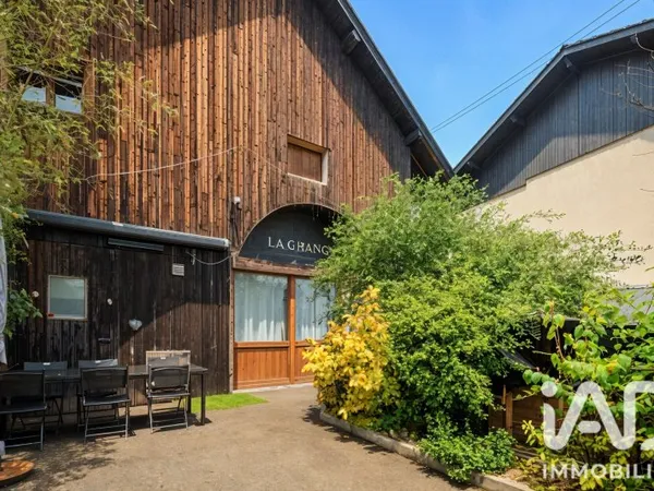 Maison 8 pièces 196 m²