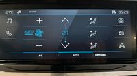Peugeot 2008 1.2 Hybrid 145ch Style e-DCS6 — photo 27