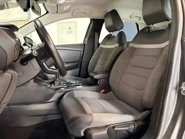 Citroën C4 bluehdi 110ch s&amp;s feel pack — photo 12